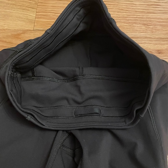 Lululemon Fast and Free running tights 25” - Picture 6 of 6